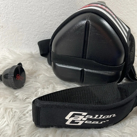 GALLON GEAR Black Large Water Bottle Reusable Water Jug Pockets & Key Holder NEW - Picture 3 of 6